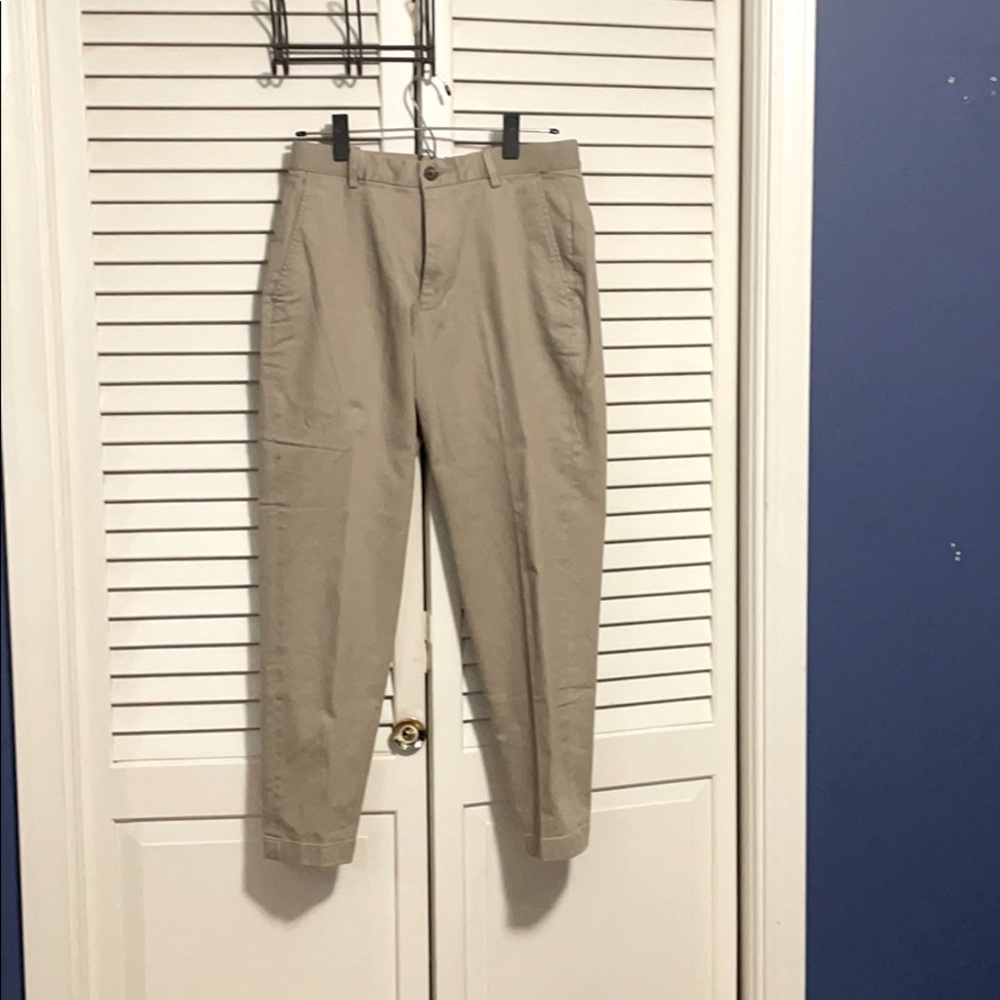 Uniqlo Stretch Khakis with self belt & pockets S